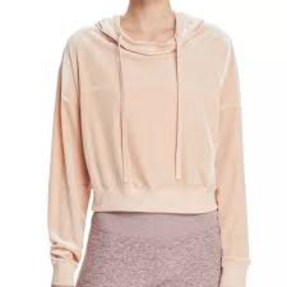 Alo Yoga Velour Velvet Cropped Hoodie Size M Color Nectar Light Pink Athleisure - Picture 1 of 6